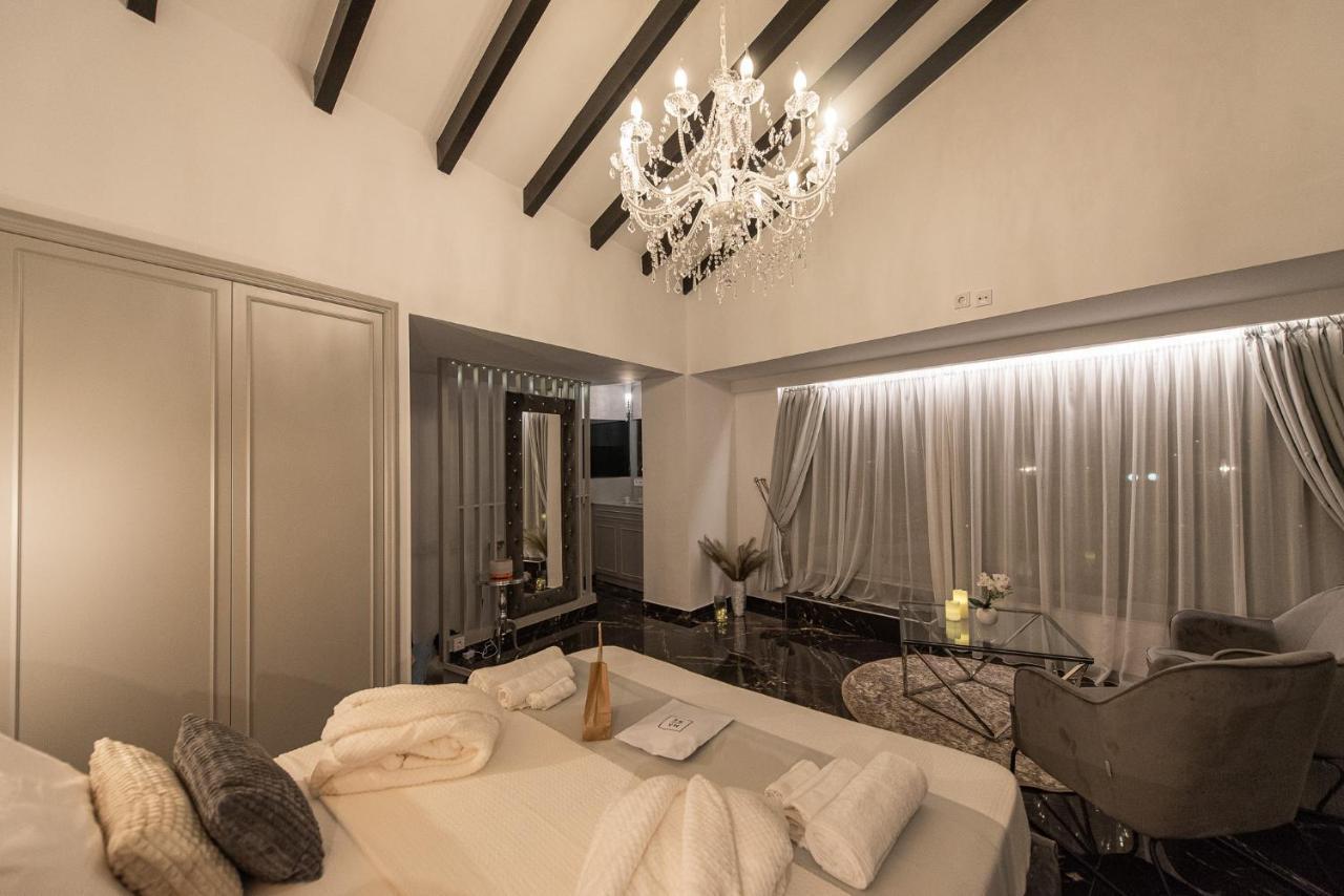 Mare Suites 1 Chrissi Akti Chania Exterior foto
