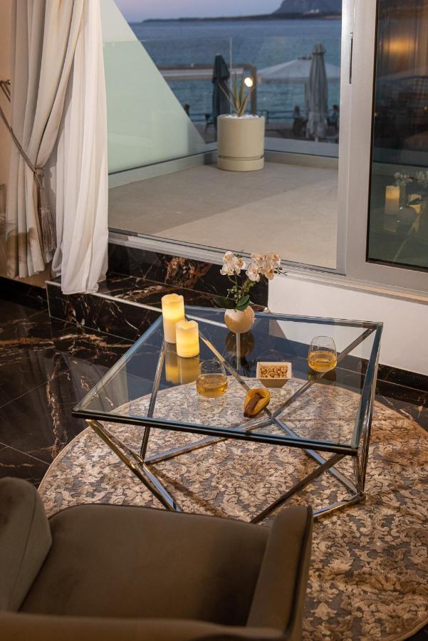 Mare Suites 1 Chrissi Akti Chania Exterior foto