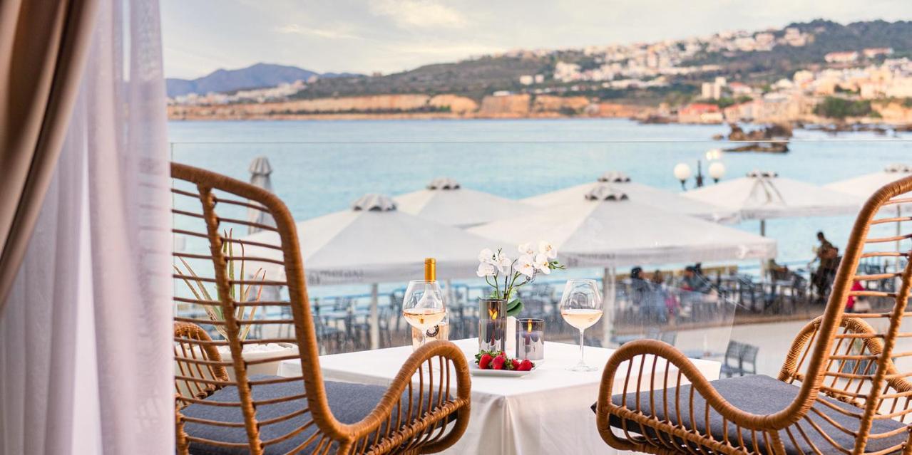 Mare Suites 1 Chrissi Akti Chania Exterior foto