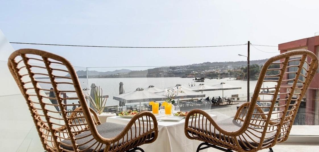 Mare Suites 1 Chrissi Akti Chania Exterior foto